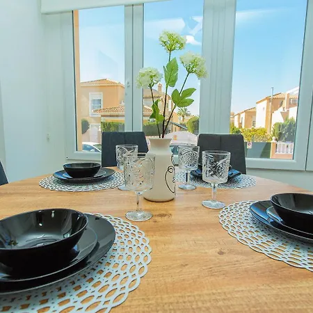 159 Cuzy Adosado Alicante-holiday * Torrevieja